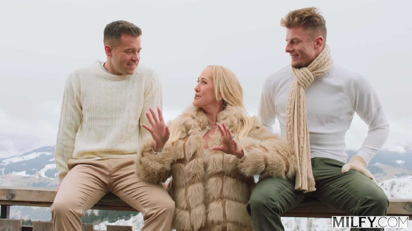 Milfy Brandi Love Boss Wife Brandi Gets Spit Roasted XXX